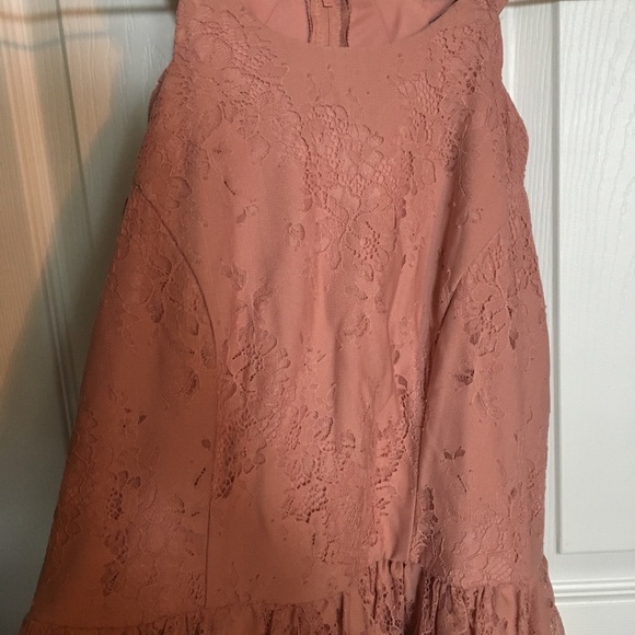 Dress - Picture 3 of 4